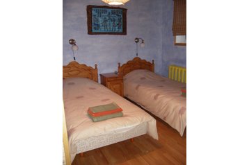 Estonie Privát Tartu, Extérieur